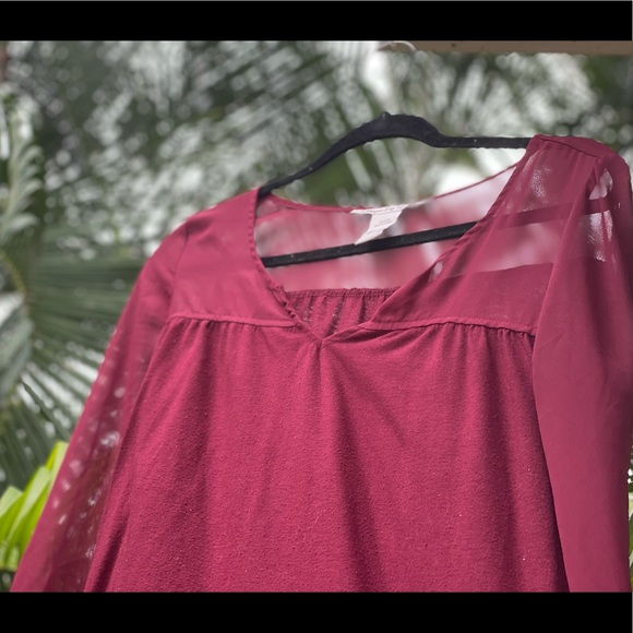 American rag wine/burgundy top size medium - Picture 2 of 4